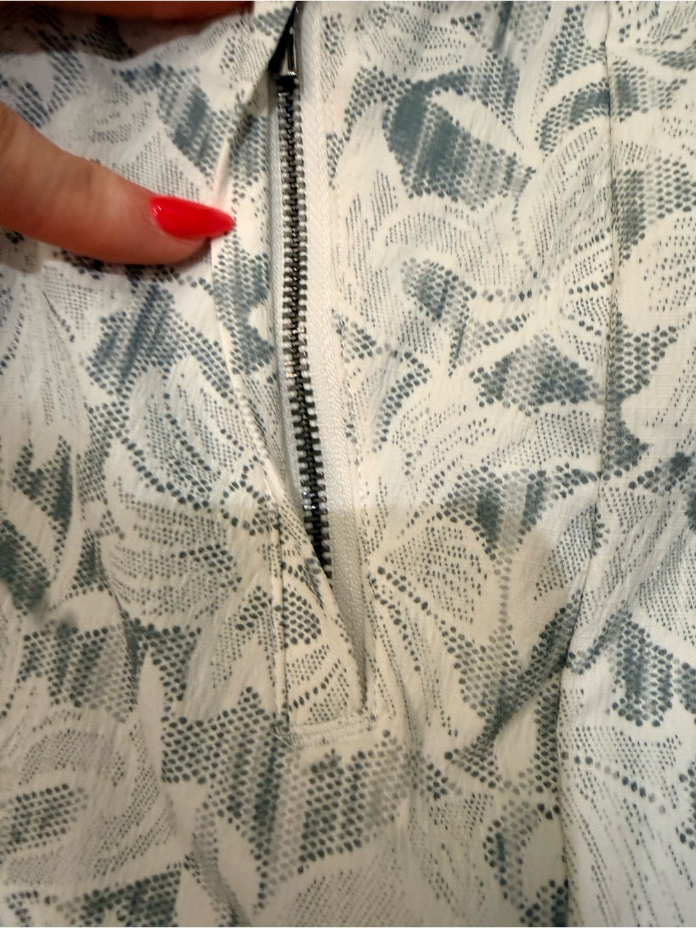 Athleta Trekkie North Cream Floral Lace Short with Sage Green - Picture 5 of 5